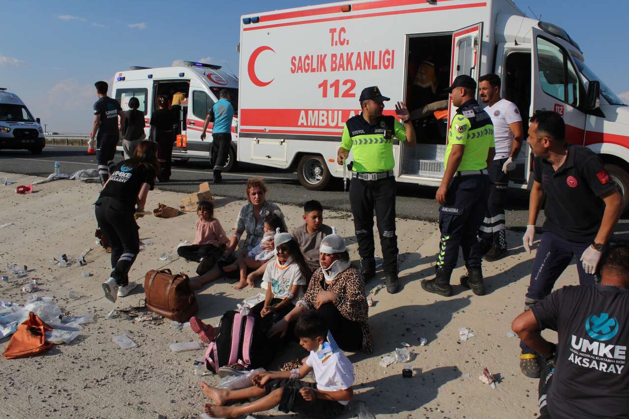 44 kişinin yaralandığı otobüs kazasından acı haber! Geride son kare kaldı 2